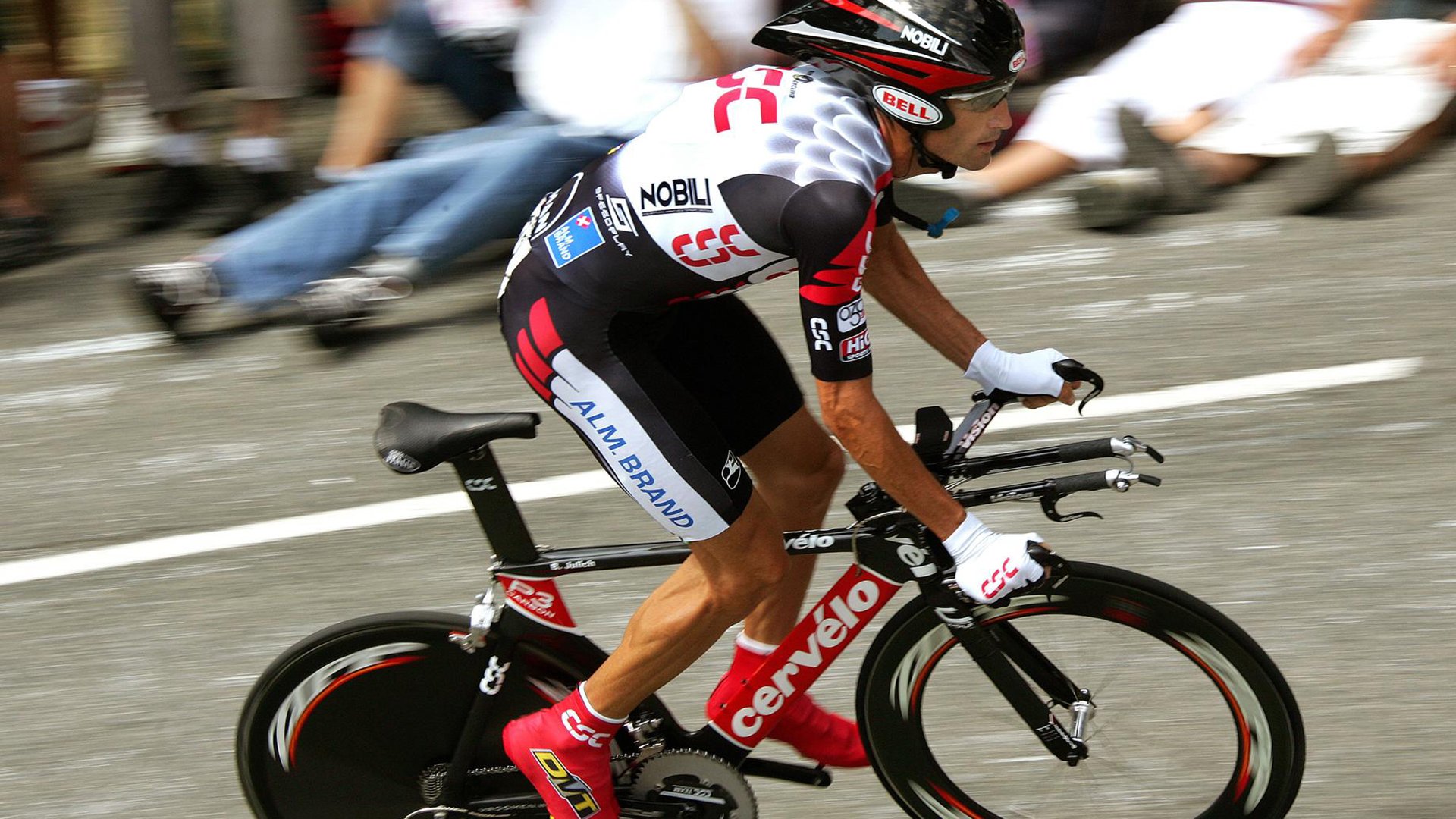 体育新闻教育内容改革与新媒体接轨路径，新媒体时代的体育新闻传播